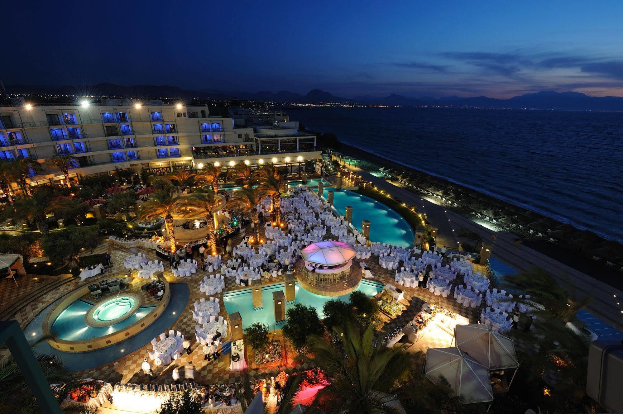 Club Hotel Casino Loutraki Exterior photo